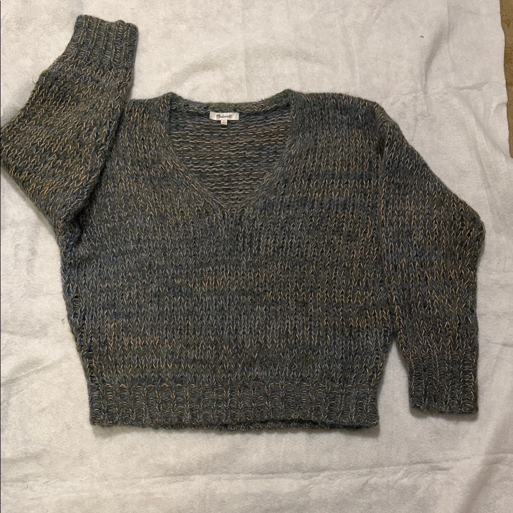 Madewell Marled V-Neck Pullover Sweater in Grey and Olive
